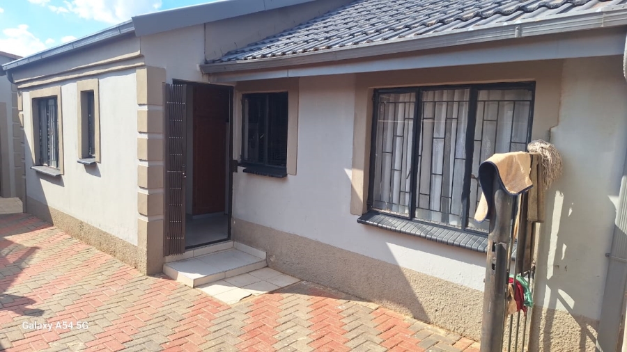 3 Bedroom Property for Sale in Mohadin North West